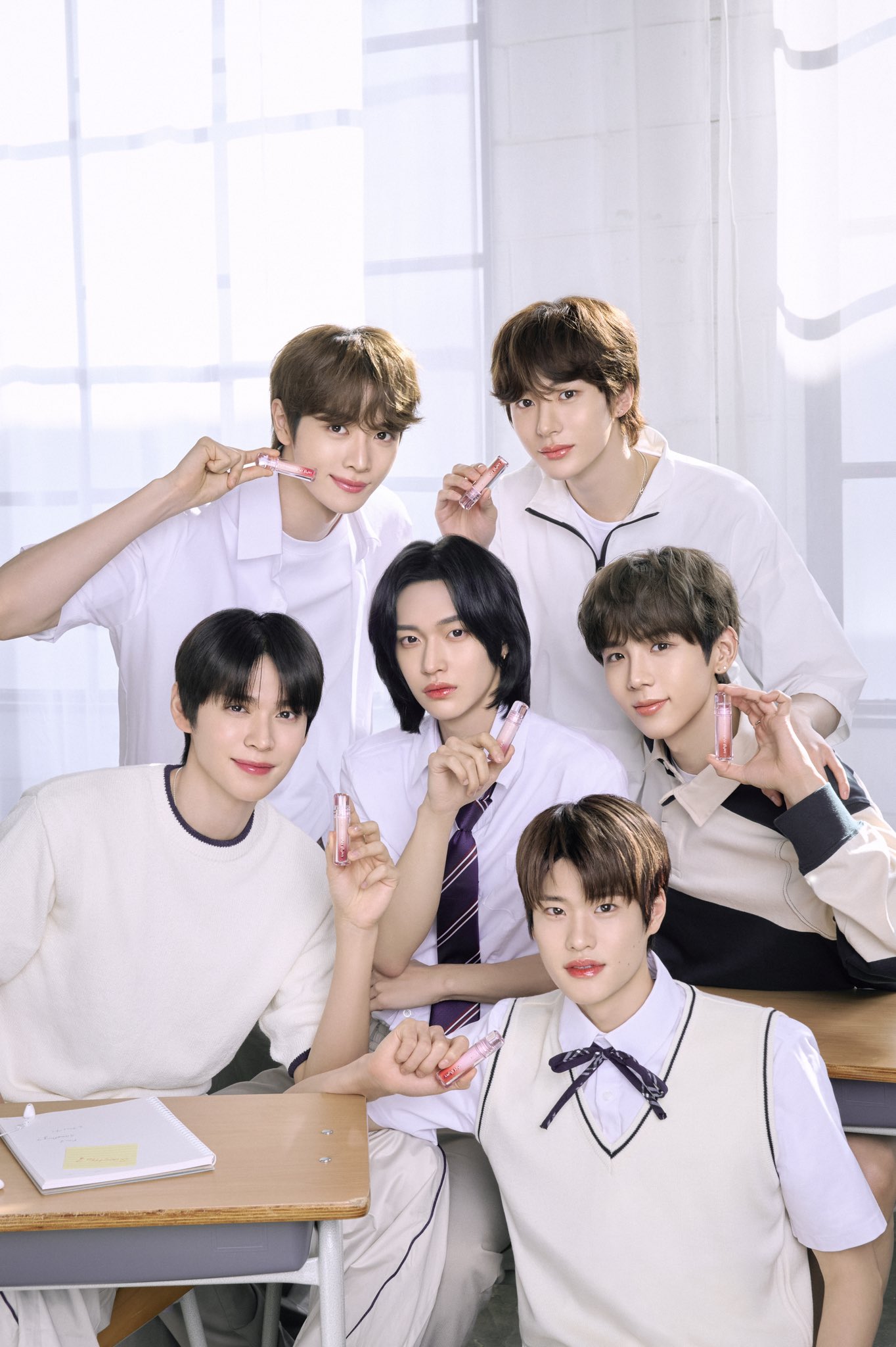 20240324에뛰드트위터단체화보