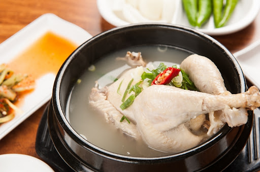 명동능이백숙 이미지