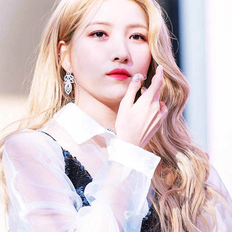 소원, 여자친구 리더로서의 모든 '소원'을 이뤄나가는 이야기
