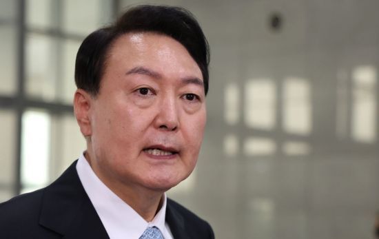  10명 중 5명 '이재명 뽑을 걸'..취임 두 달 만에 레임덕, 이유는 '인사·독단'