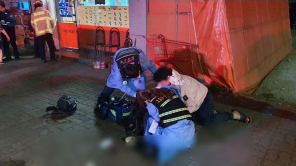  충남 천안 부부 2쌍, 50대 남성 흉기질에 30대 여성 2명 사망에 남성 2명 중상, 궁 노래 연습장, 부부 남성은 사촌지간으로 확인