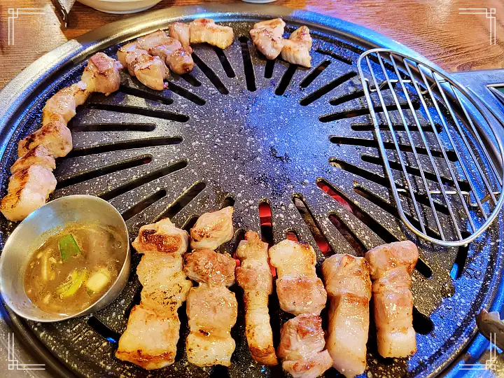 진심 가득 건강 담은 맛 수원 영통 맛집 추천 생방송투데이 삼겹살 정식 오늘방송 맛있고 싸다고