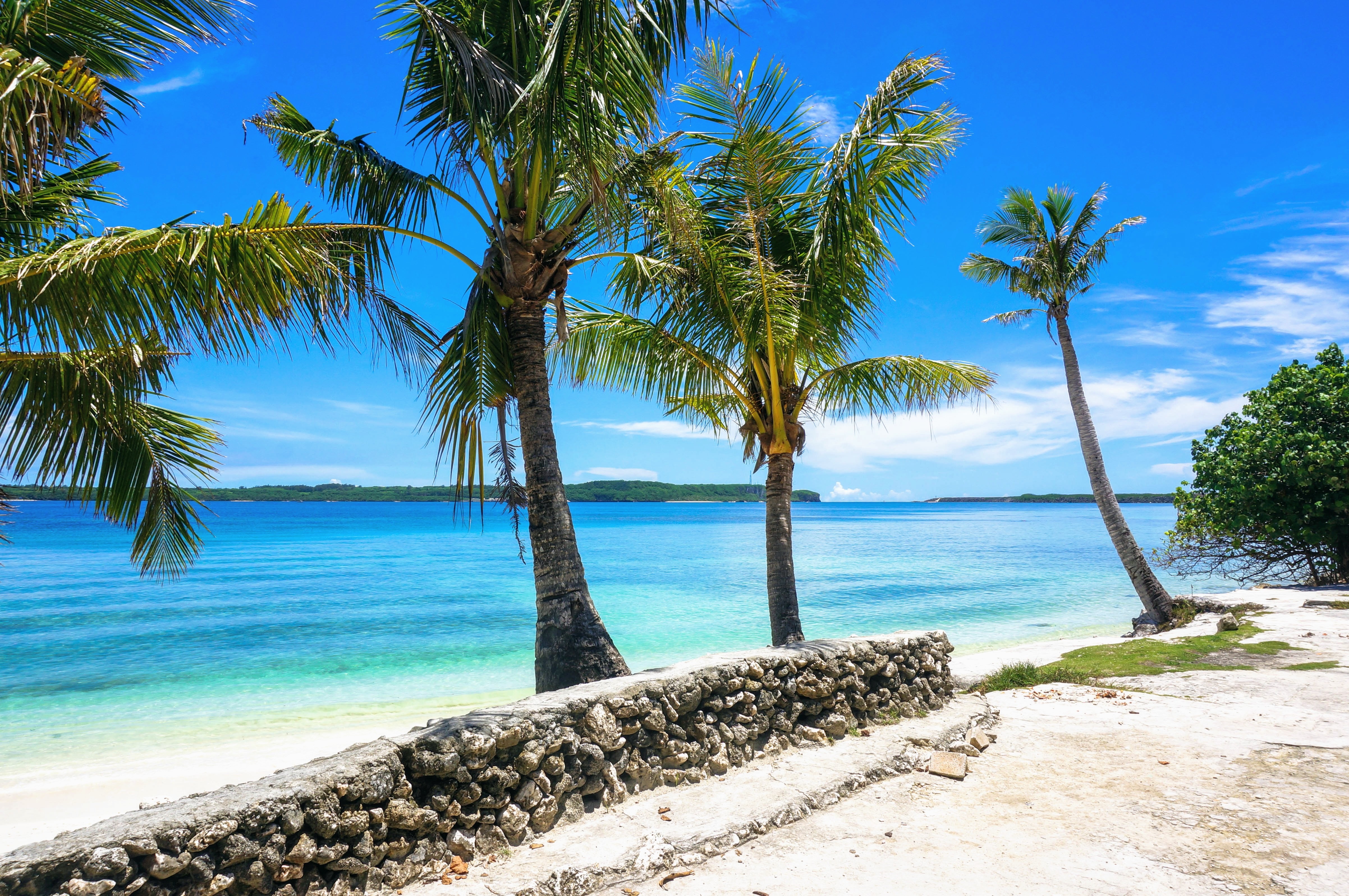 열대기후와 아름다운 해변 다양한문화가 공존하는 미국령 괌
