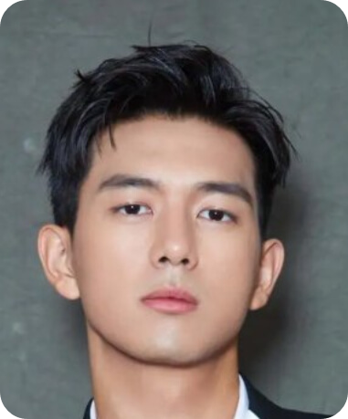중국 남자 배우 리시안 (Li Xian)의 얼굴 사진