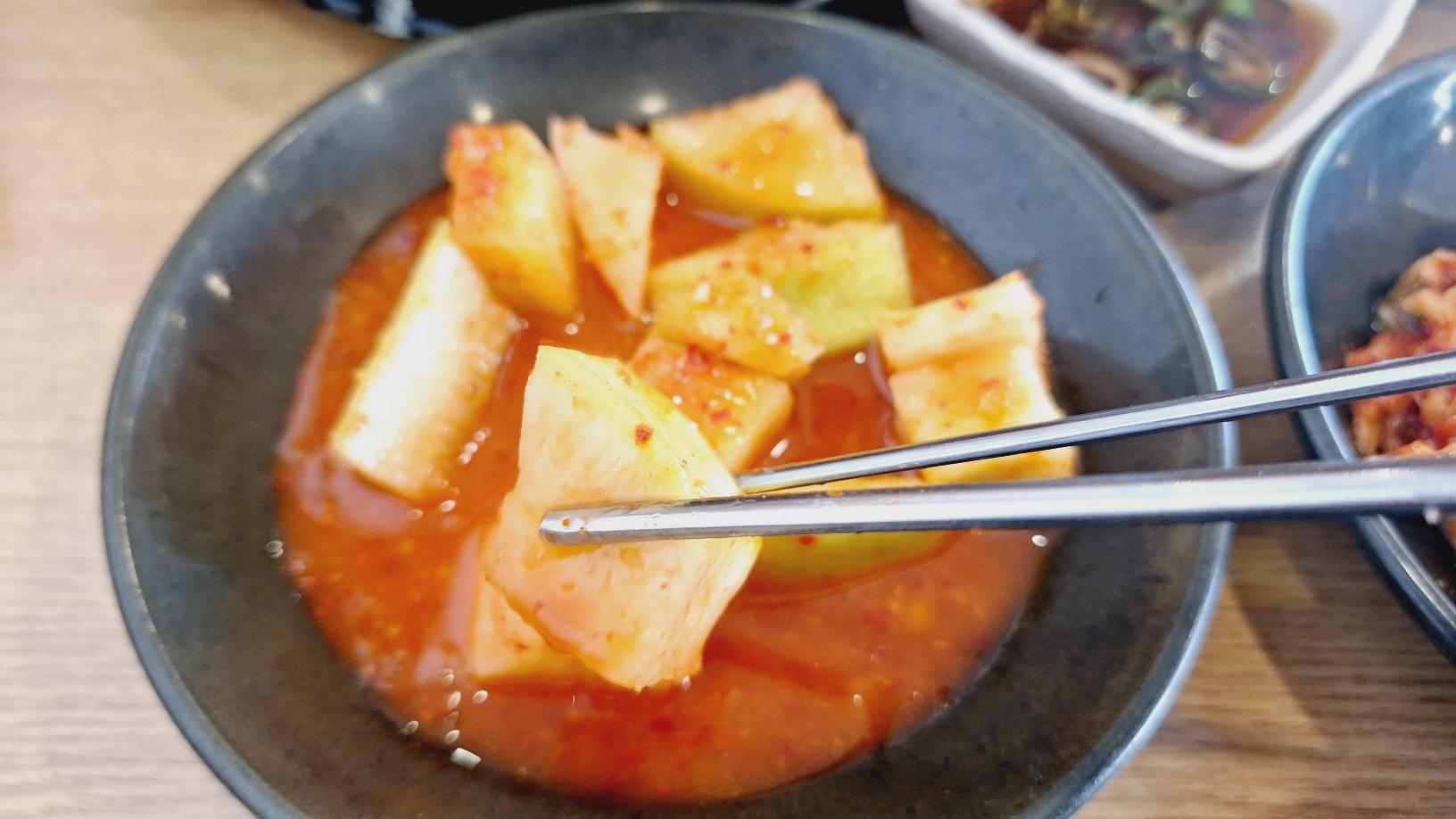 Jinjingamasotseolleongtang (진진가마솥설렁탕) 2