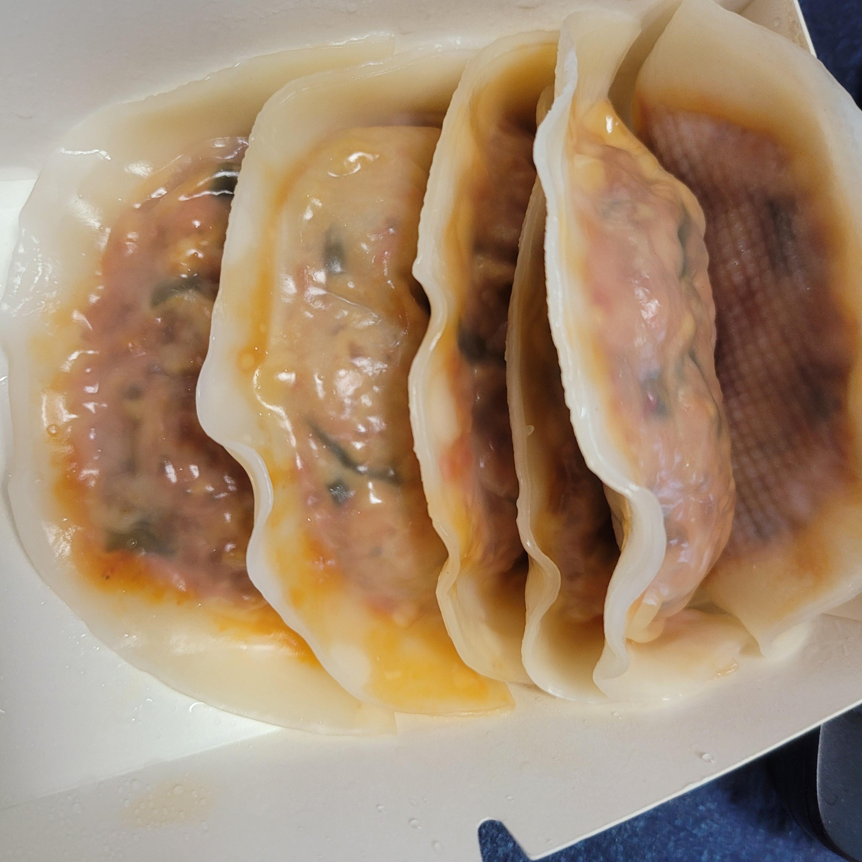  수원 정자동 수경수제 납작 김치 만두 이제 호호 불어서 먹는 재미볼 계절이 얼마 안남음 매콤 정도 내 취향