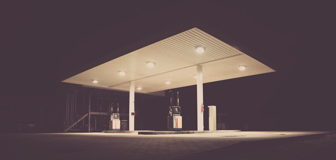 Gas