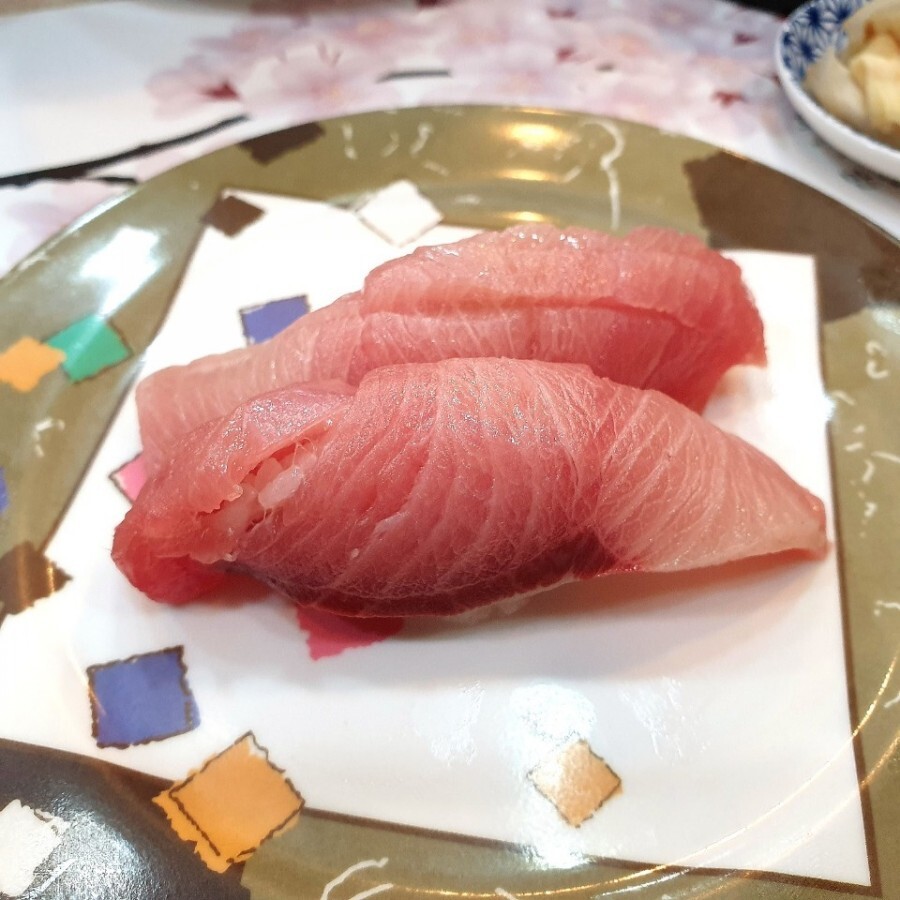 대방어 초밥