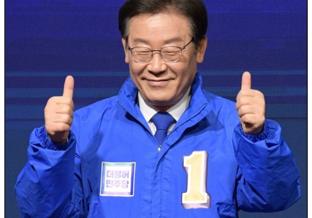  진중권 이재명 건들면 조국 사태 날 것 ‘물총’ 발언은 괘씸 더불어민주당 이재명 상임고문의 ‘방탄 출마’ 지적 수사받게 되면 야당탄압 정리가 안 된 상태에서 나왔다