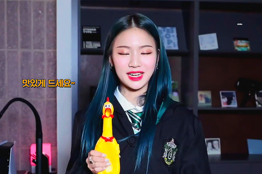 할로윈이라고 올라온 스테이씨 사진 모음.jpg | 인스티즈