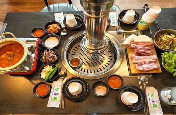 일품흑돈 속초청초호본점