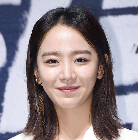  배우 신혜선 고등학교 졸업 사진 및 담배