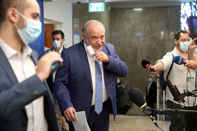  부스터샷 두차례나 맞은 이스라엘 장관들 코로나 감염 Israeli finance minister tests positive for coronavirus