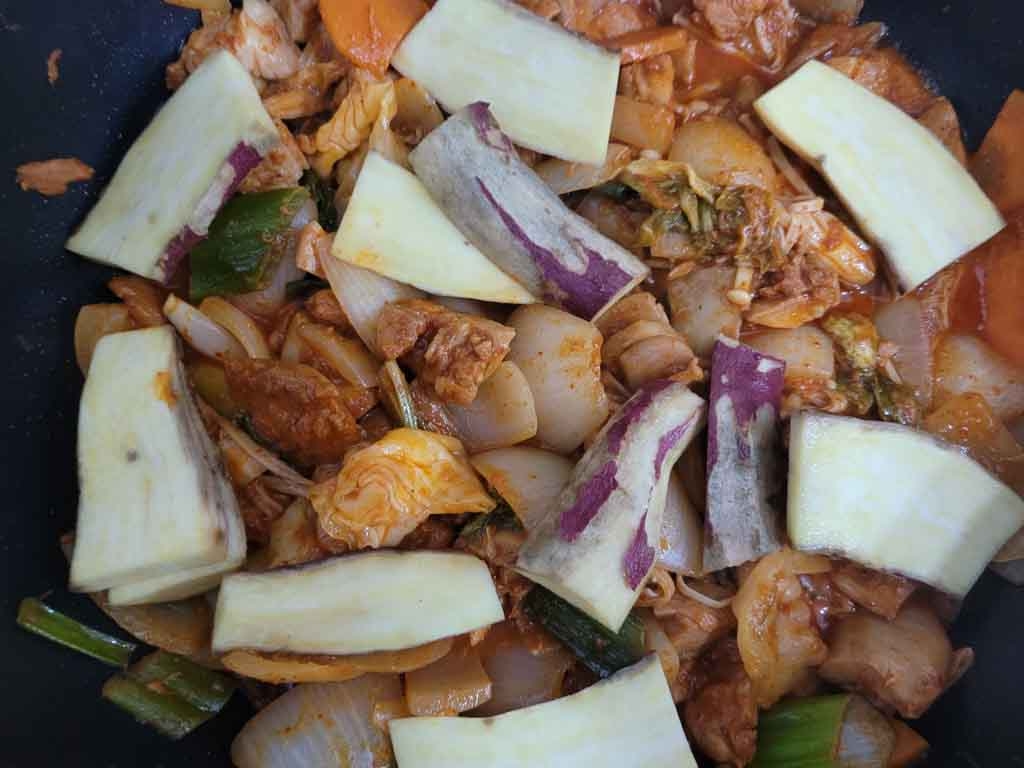 닭갈비 투하