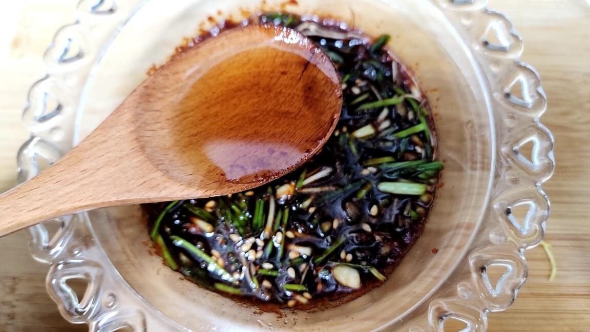 달래장에 참기름 넣기