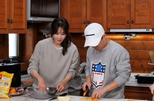  맛남의광장 배우 이지아 신비주의 벗고 멋진 매력 발산