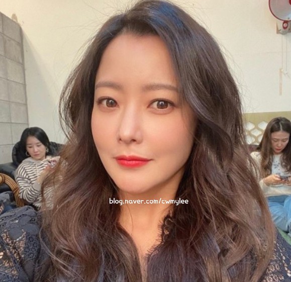 드라마 내일의 줄거리 배우 로운키 인스타 김희선 집의 위치 남편 박주영 나이 직업학력 프로필 혼혈 3