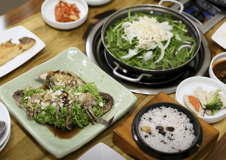 [6시 내고향] 군산 꽃게장정식 맛집 한주옥&amp;#44; 3대째 중동호떡&amp;#44; 콩나물짬뽕 왕산중화요리