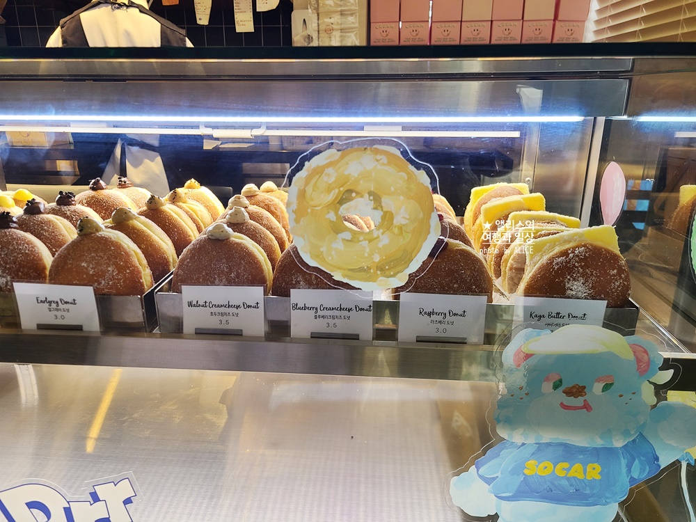 제주 노티드 도넛 대기 예약방법 인기메뉴 우유생크림도넛&#44; 클래식바닐라도넛