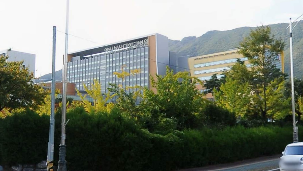  19일 어제 양산부산대병원에 심정지 상태로 실려온 코로나19 의심 중국인