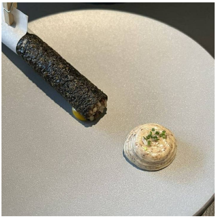  강남에서 유명하다는 한줄 16,000원 짜리 김밥