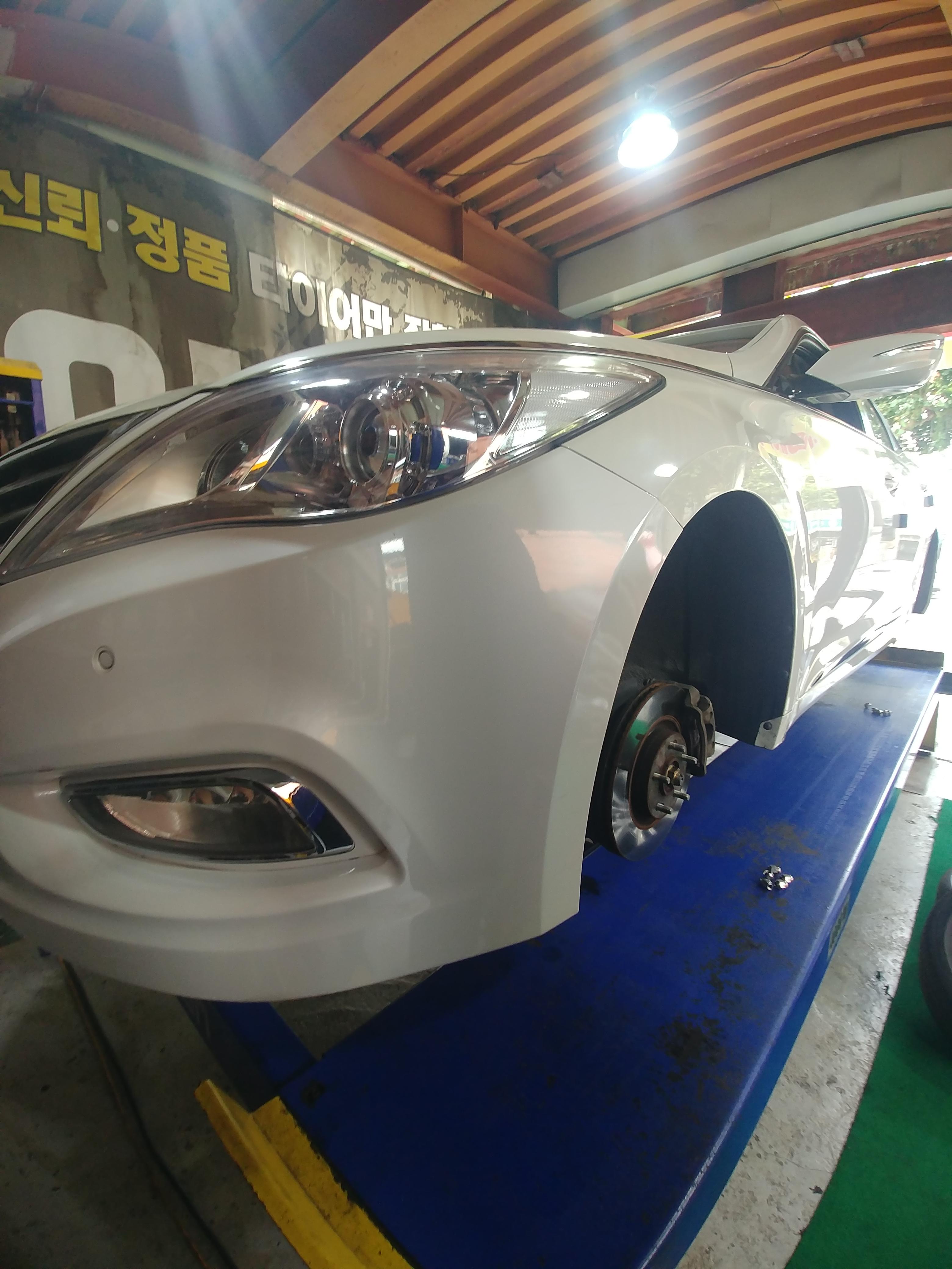 타이어맨 이미지