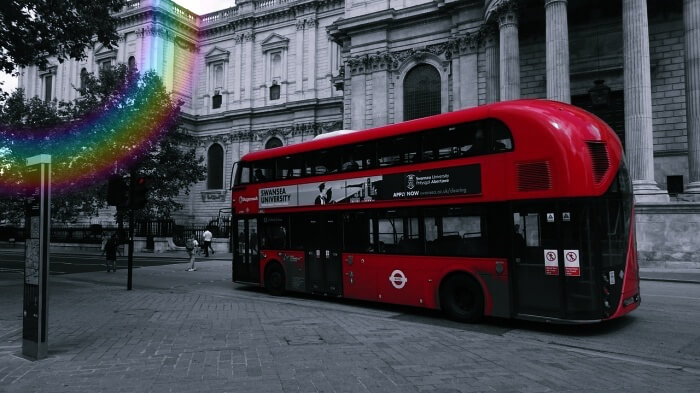 런던-시내를-다니는-버스