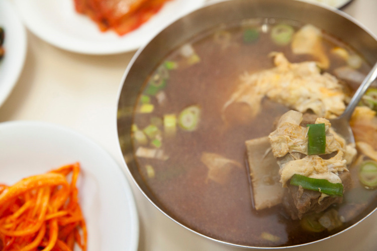  식객 허영만의 백반기행 전남 고흥 30년 전통 얼큰 빨간 홍 갈비탕 맛집 위치 어디 찾아가는 방법