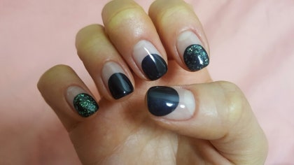 네일-젤네일-프렌치-검정-조합
