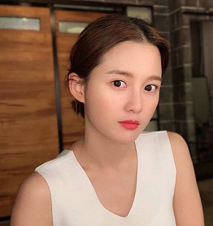배우-남보라