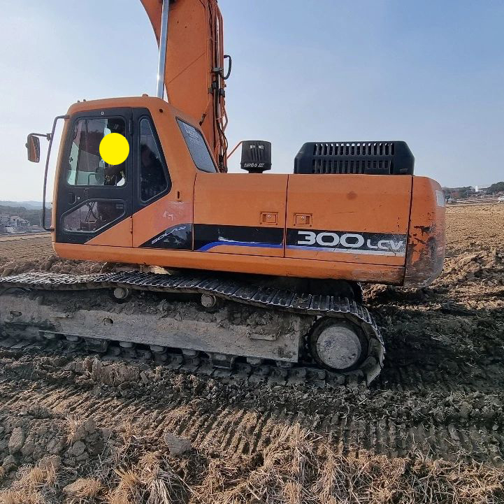  굴삭기 두산DOOSAN  SOLAR 300LC V모델 2008년식 5800만원 판매합니다