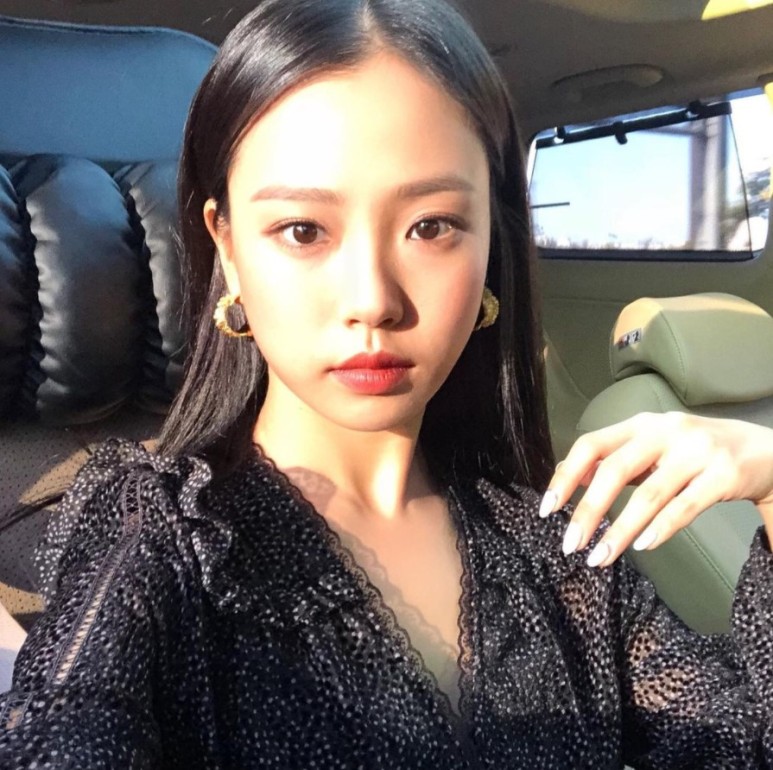  배우 고민시 사주없이 보는 관상 (눈밑점, 눈물점관상, 넷플릭스 스위트홈 배우)