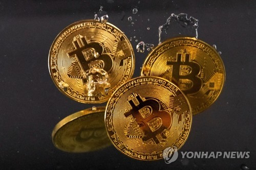  번스타인 "금 좋아하면서 비트코인 싫어하는 건 비이성적"