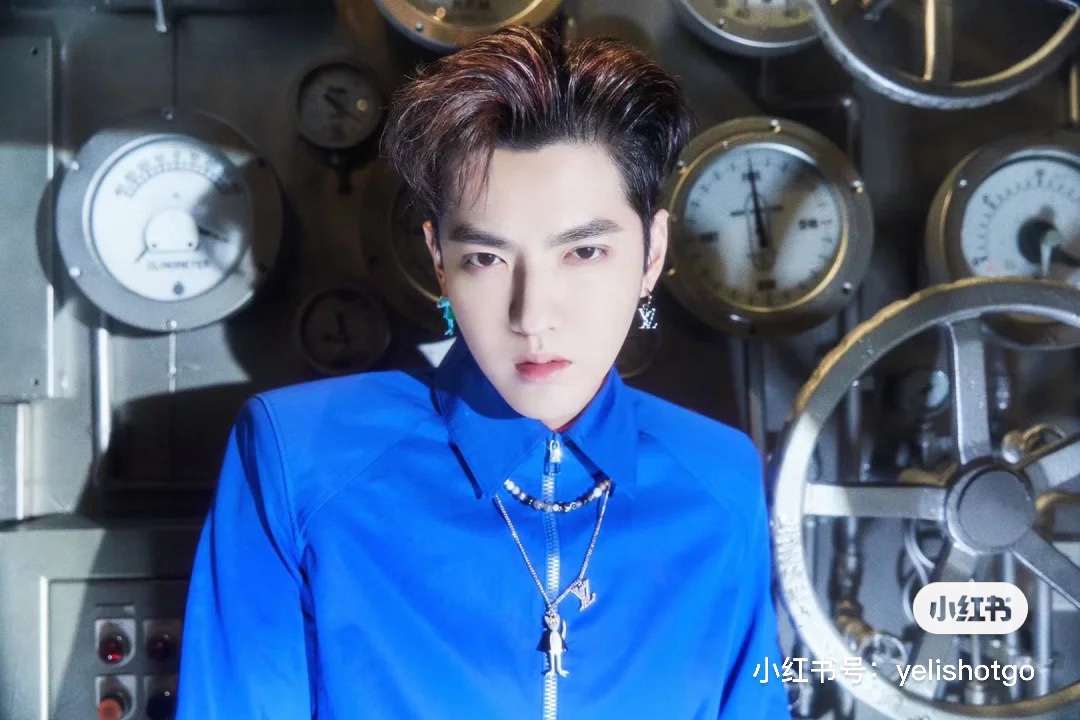  [LOUIS VUITTON] 루이비통 하이브리드 백팩 셔츠 1A8PAF
