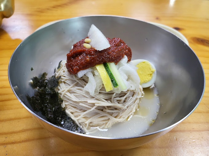 강원도 홍천 메밀집 '장원막국수'
