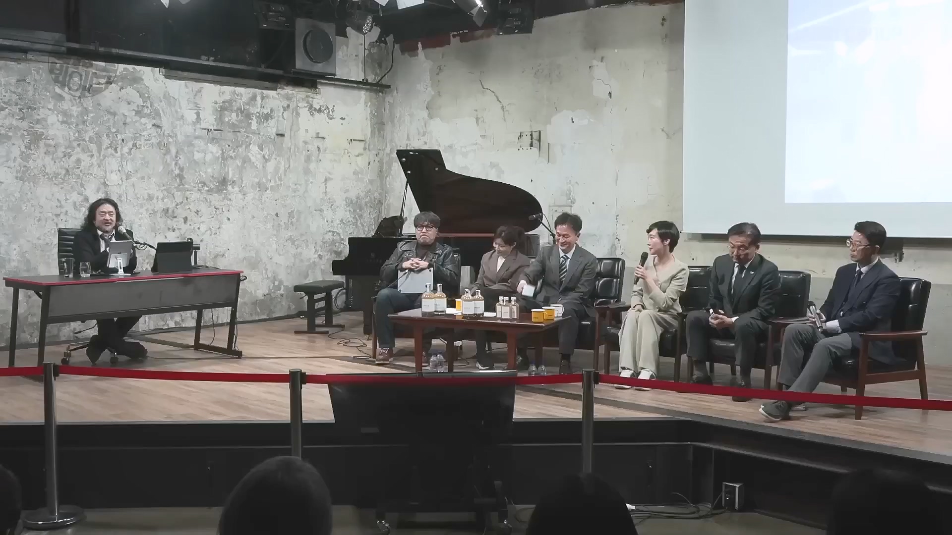 [김어준의 다스뵈이다] 337회 윤석열 체포 이렇게 하자, 박구용의 혁명 3단계, 2025 맛 좀 봐라 (1080p_30fps_H264-128kbit_AAC).mp4_20250111_164545.802.jpg