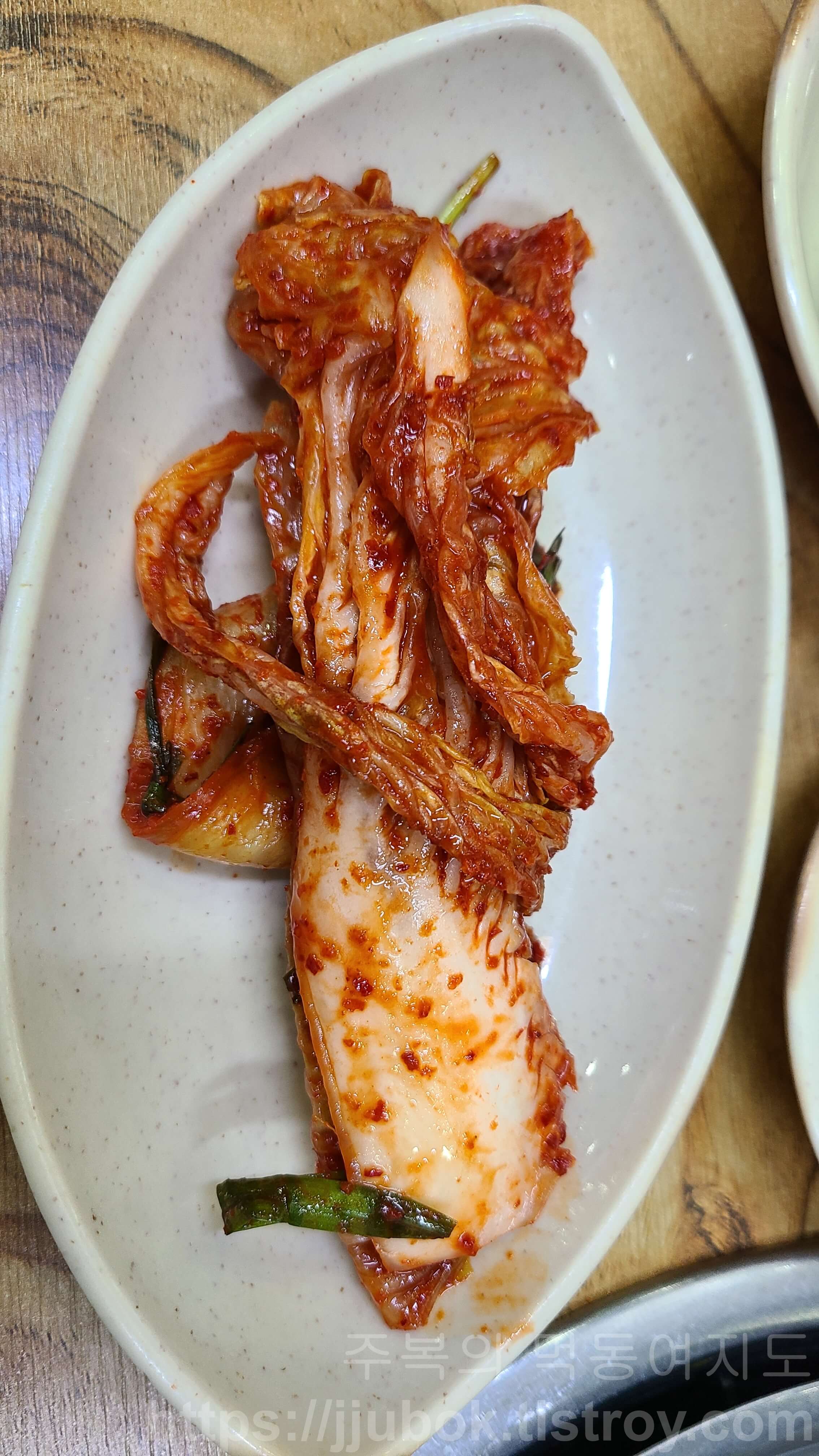 조마루-감자탕-계산점-밑반찬-김치