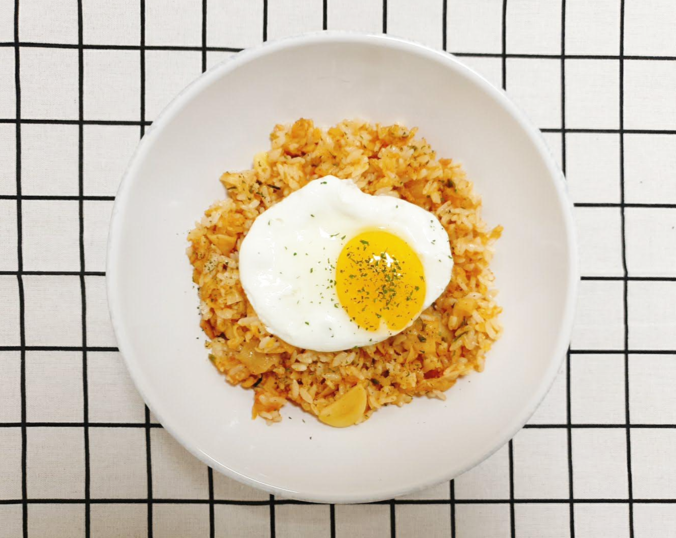  냉동 김치만두로 볶음밥 맛있게 만들기 초간단 요리 김치볶음밥