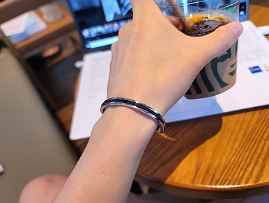 명품 브랜드팔찌 추천 비싼 남자 명품팔찌 못지않은 감성 12