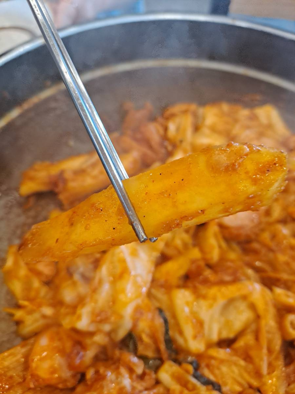 닭갈비 고구마부터 먹다