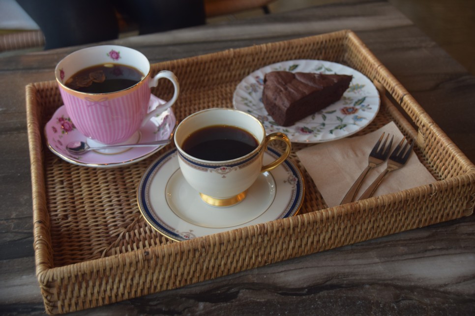 핸드드립 빠빠에피에서 맛있는 커피와 디저트를~ 16