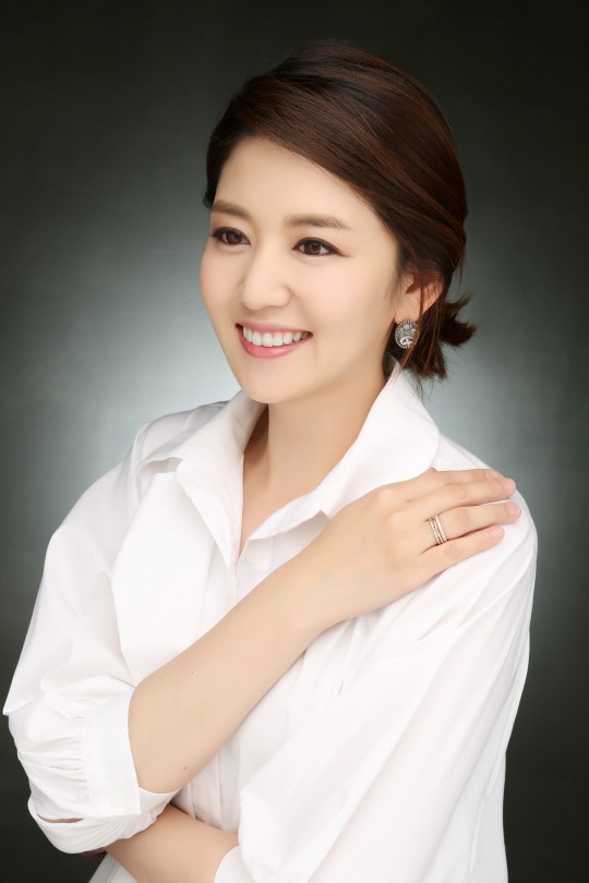  단아한 미모의 정미선 아나운서