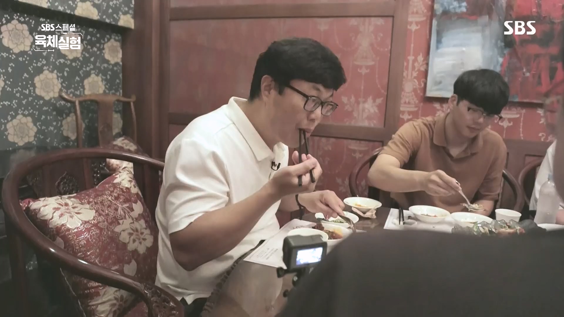 SBS 스페셜.E655.231015p.H264-F1RST.mp4_20231016_203708.349.jpg