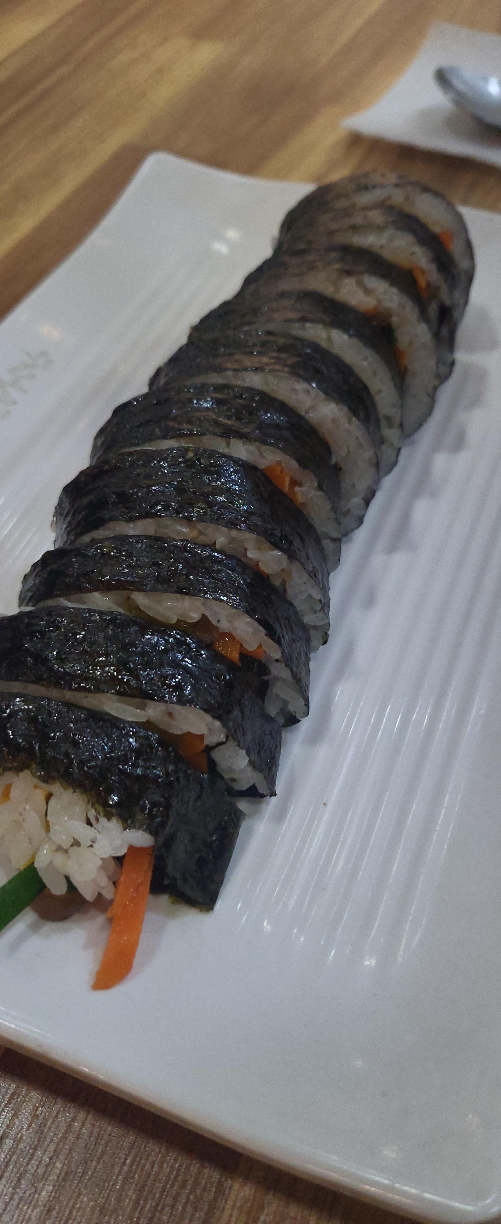 김밥과돈까스 이미지