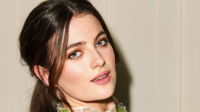 밀리 브래디 Millie Brady