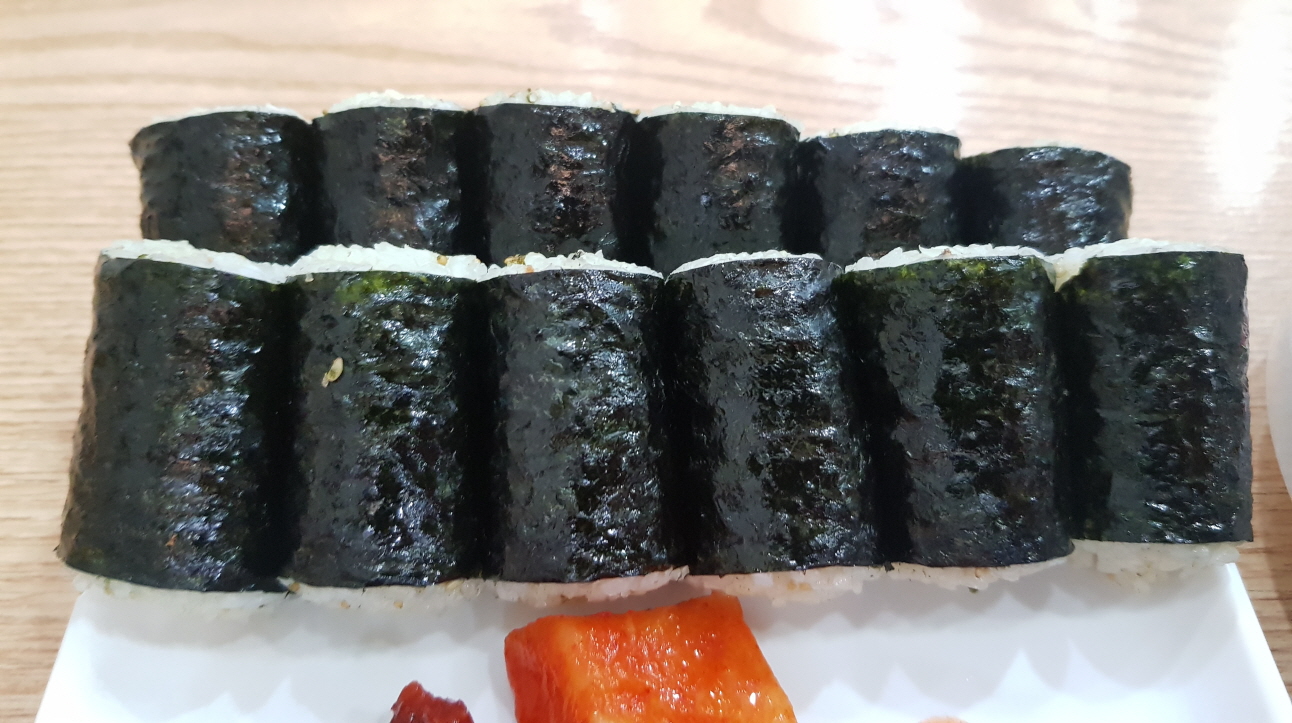 충무김밥손칼국수 이미지