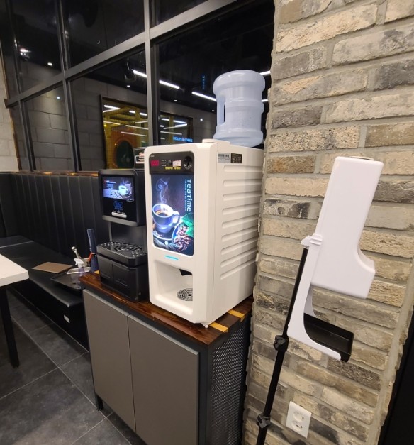 꽃돼지삼형제 이미지