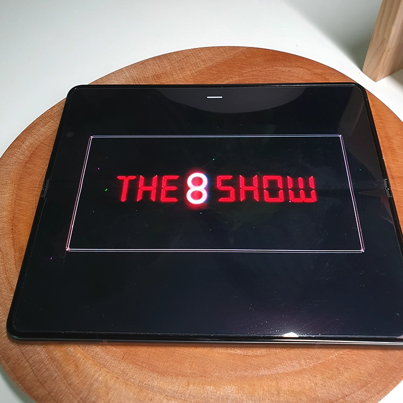 THE-8-SHOW