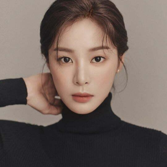 오아시스 배우 '설인아' 프로필 가수 아이돌 연습생 출신나이 키 학력 가족 데뷔 출연작 철인왕후 사내맞선 내일도맑음 조장풍 프로듀사 드레스여신 글래머 몸매 노출 조영남 따귀녀