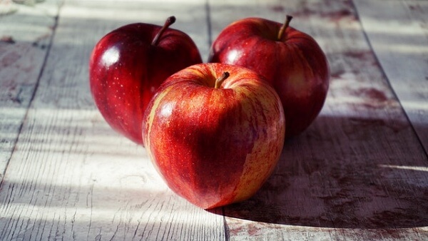 Apple 사과 과일 꿈 해몽 3